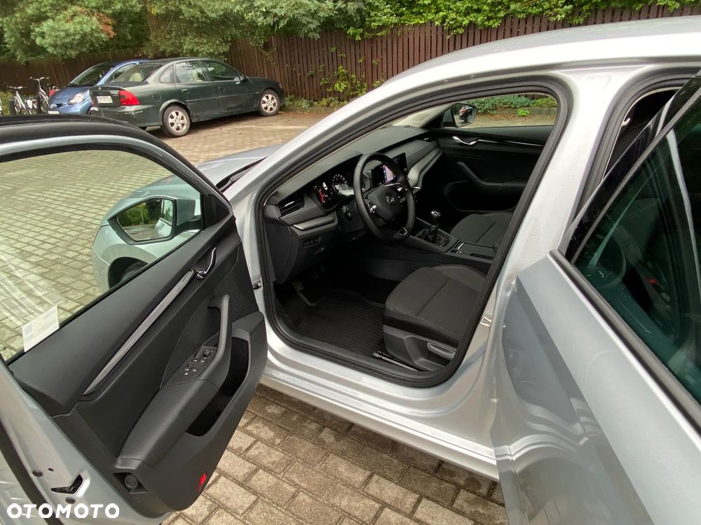 Skoda Octavia 1.5 TSI ACT Ambition - 6