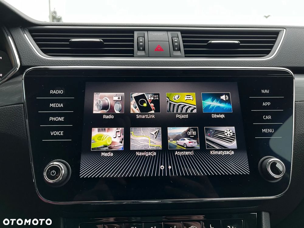 Skoda Superb 2.0 TDI SCR Style DSG - 18