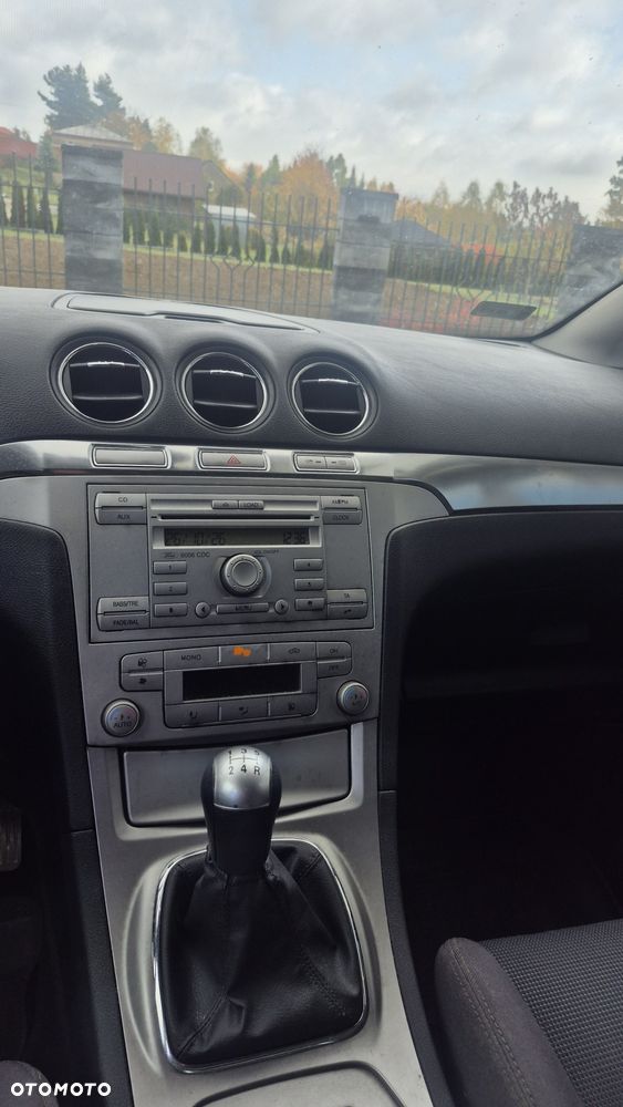 Ford S-Max - 8