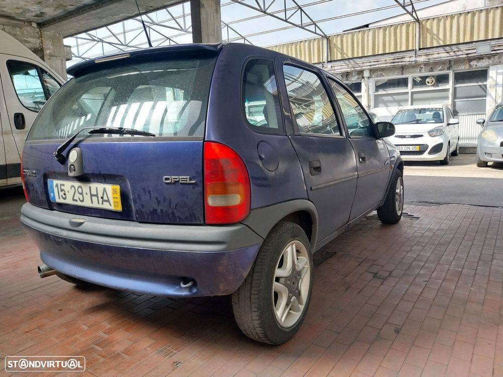 Opel Corsa 1.2 CDX - 15