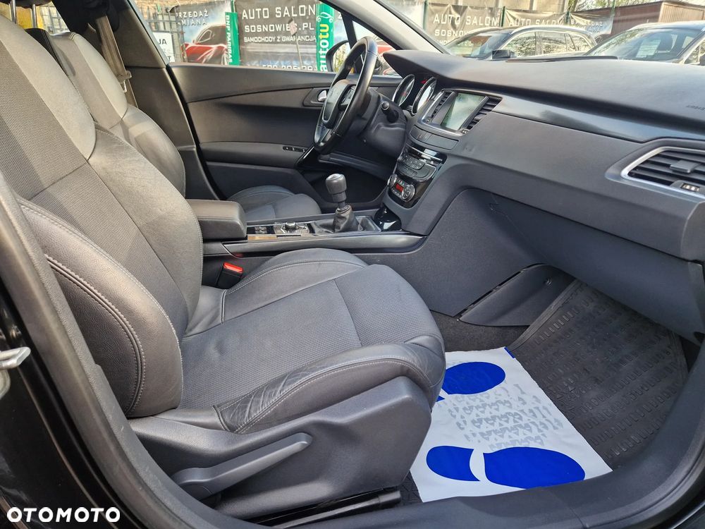 Peugeot 508 HDi FAP 165 Allure - 32