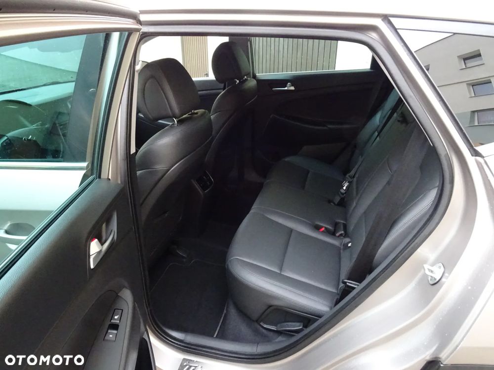 Hyundai Tucson blue 1.7 CRDi 2WD Passion Plus - 9