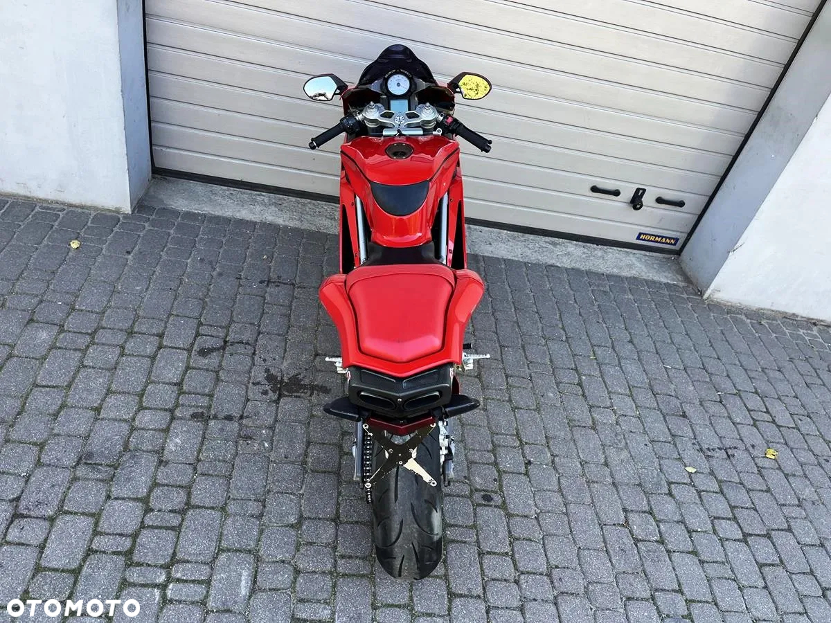 Ducati 749 - 6