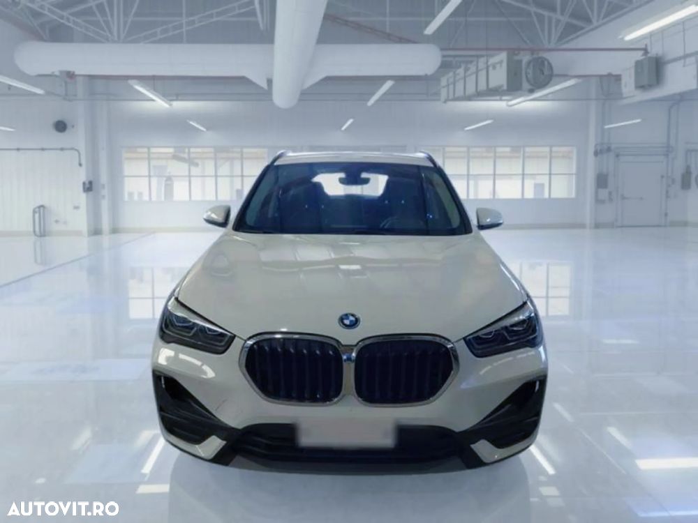 BMW X1 xDrive25e Advantage - 2