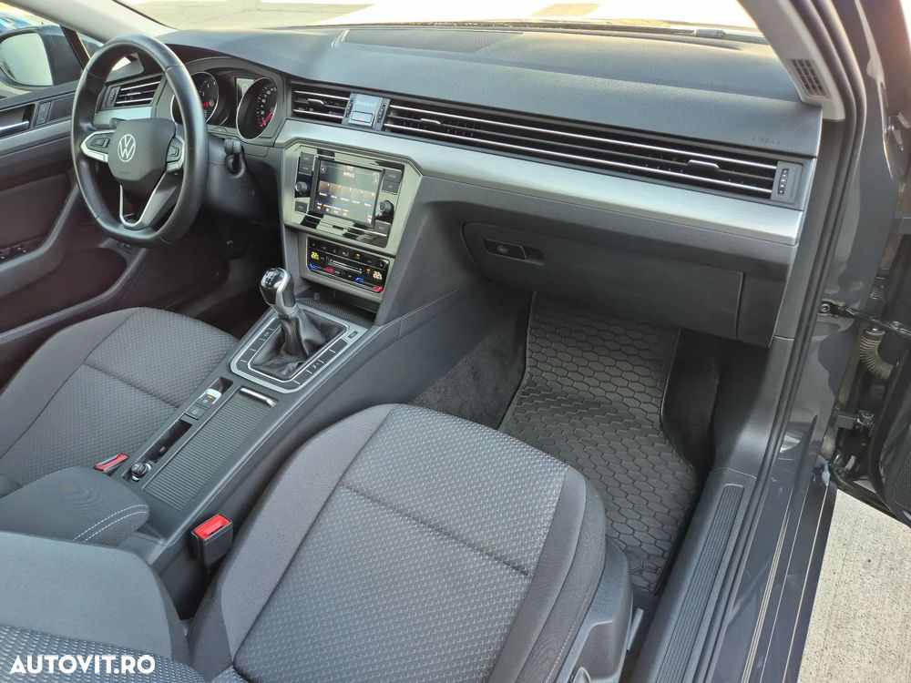 Volkswagen Passat 1.5 TSI ACT Advance - 20