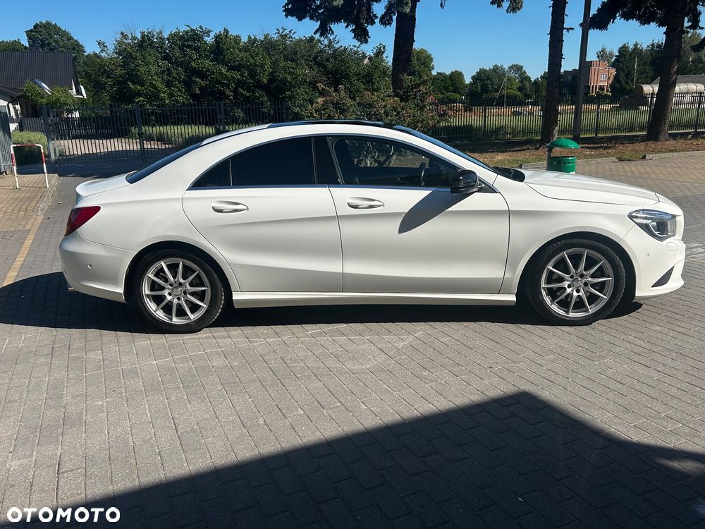 Mercedes-Benz CLA 180 BlueEffICIENCY Edition - 2