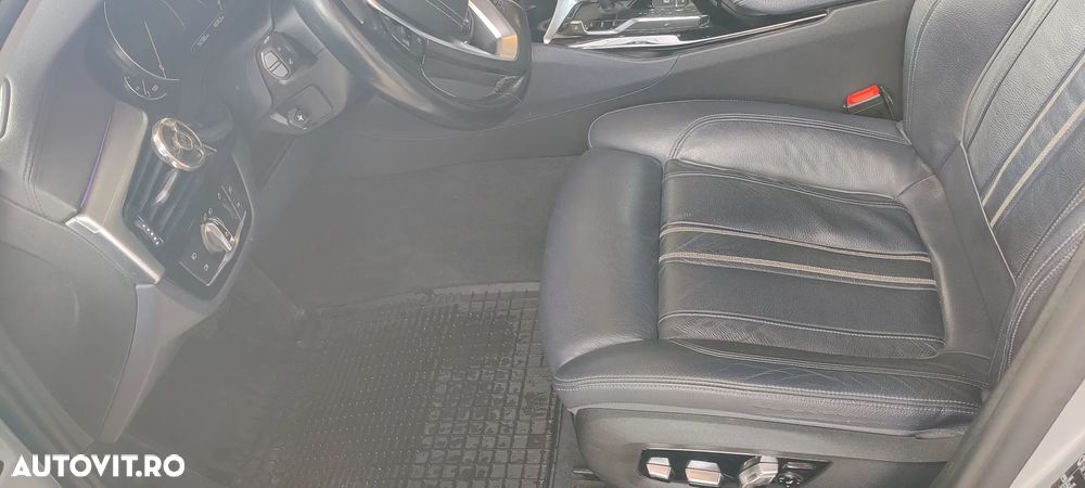 BMW Seria 5 530i xDrive Aut. Luxury Line - 7