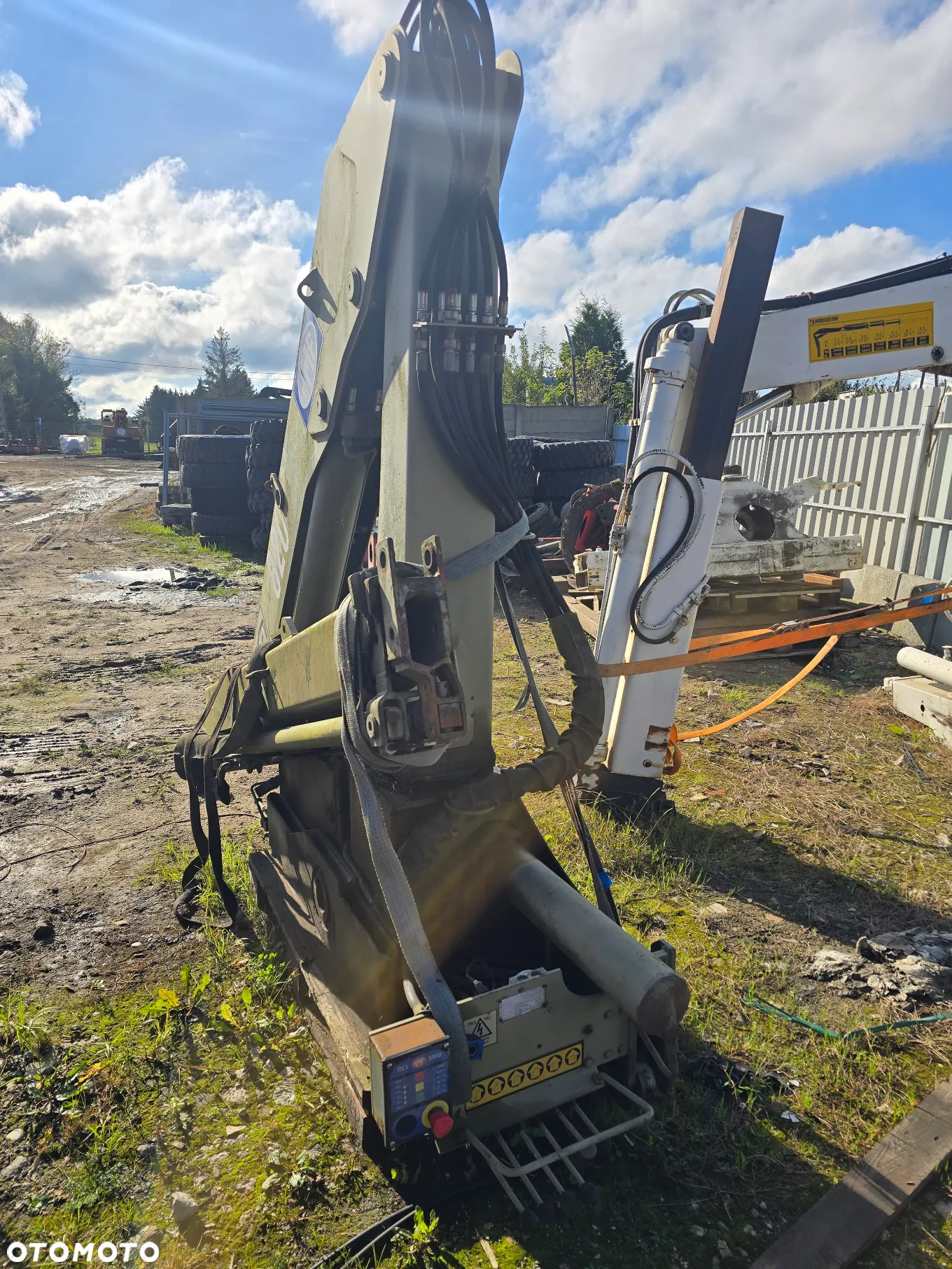 Żuraw HDS HMF 820 - 2