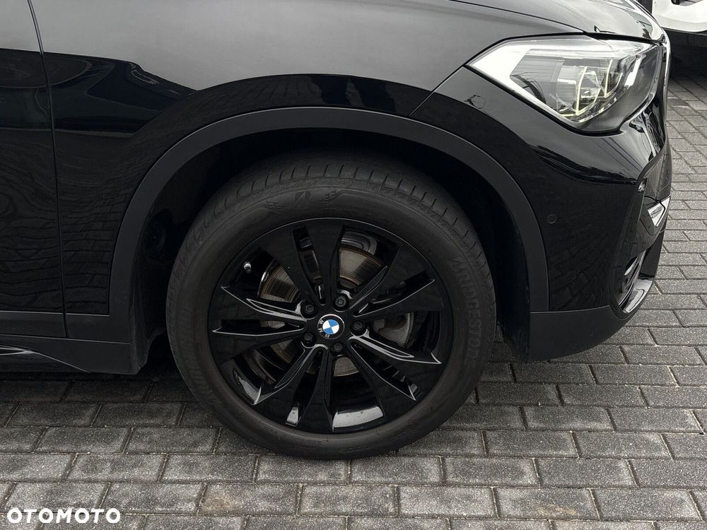 BMW X1 sDrive18i Sport Line - 32