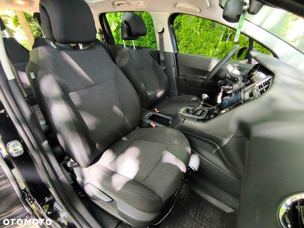 Peugeot 5008 155 THP Family - 21