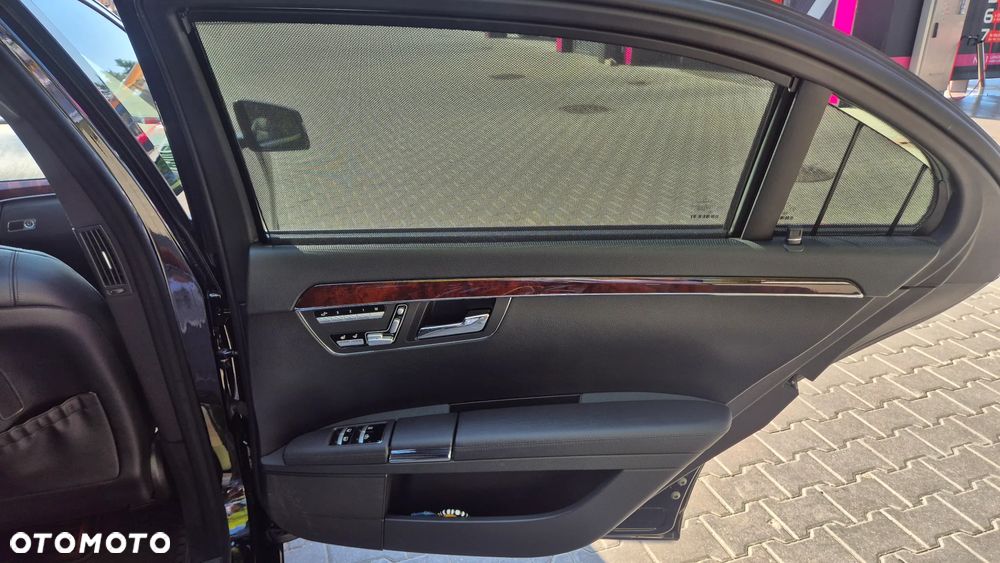Mercedes-Benz Klasa S 500 L 4-Matic - 29