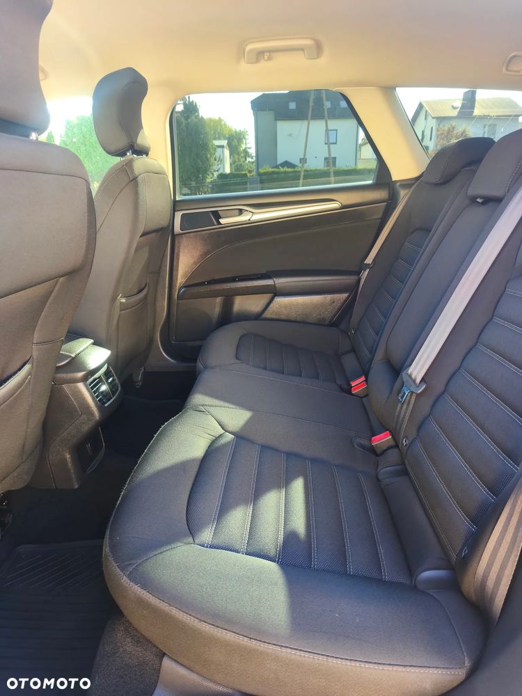 Ford Mondeo - 10