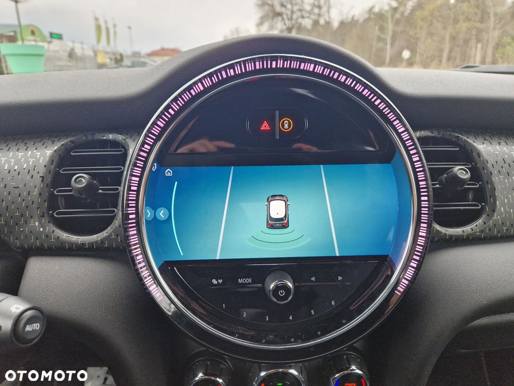 MINI Cooper SE Electric Trim - 15