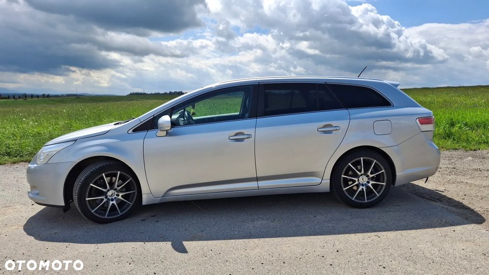 Toyota Avensis 2.2 D-4D Business Edition - 3