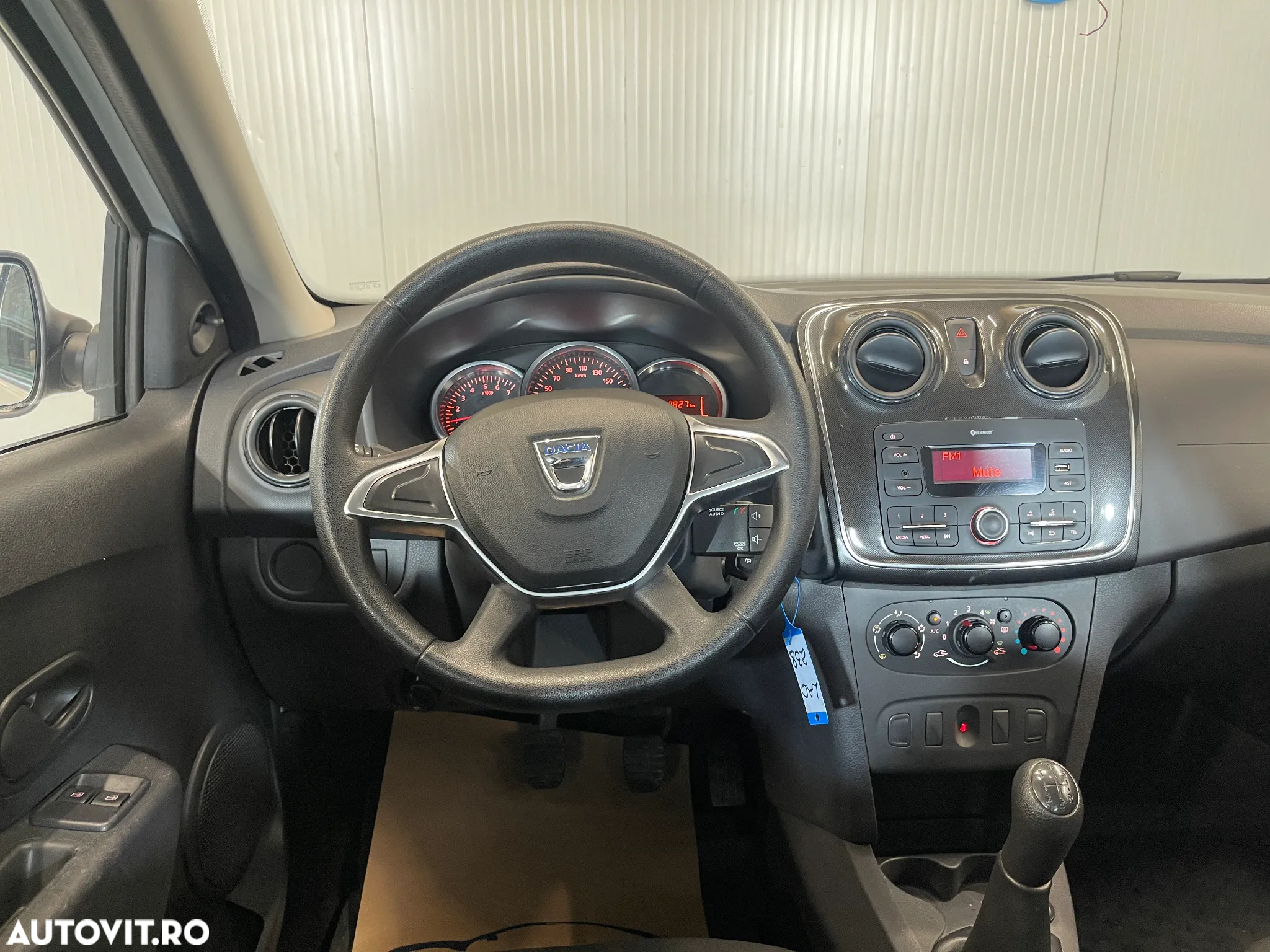 Dacia Logan 1.0 SCe Laureate - 6