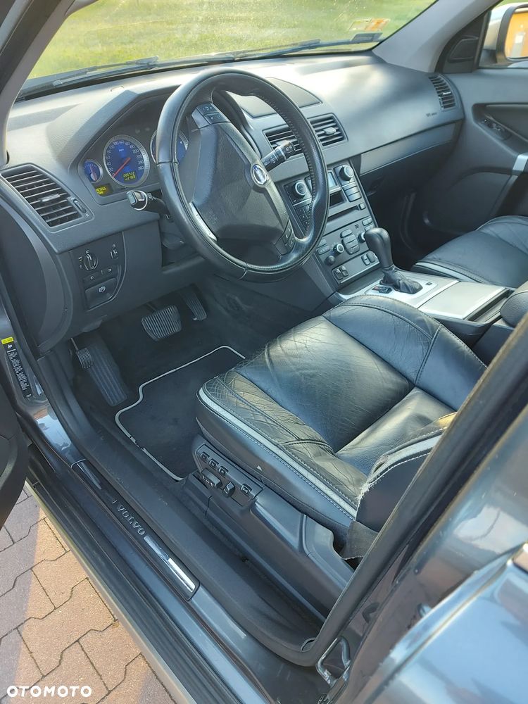 Volvo XC 90 - 8