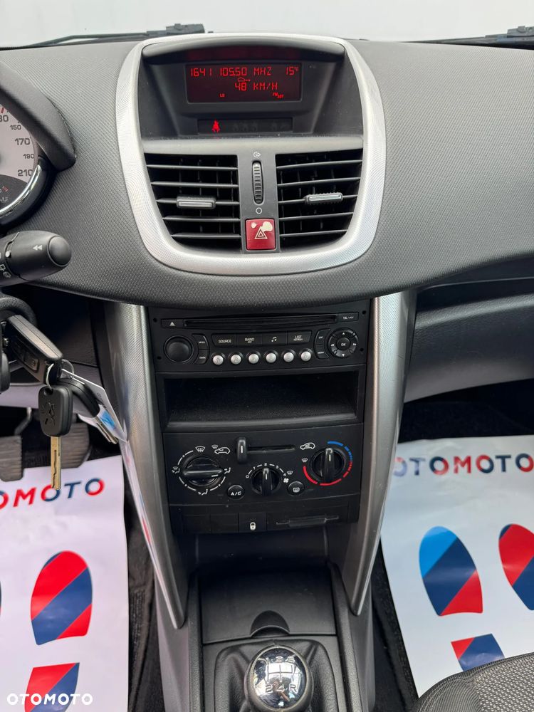 Peugeot 207 - 19