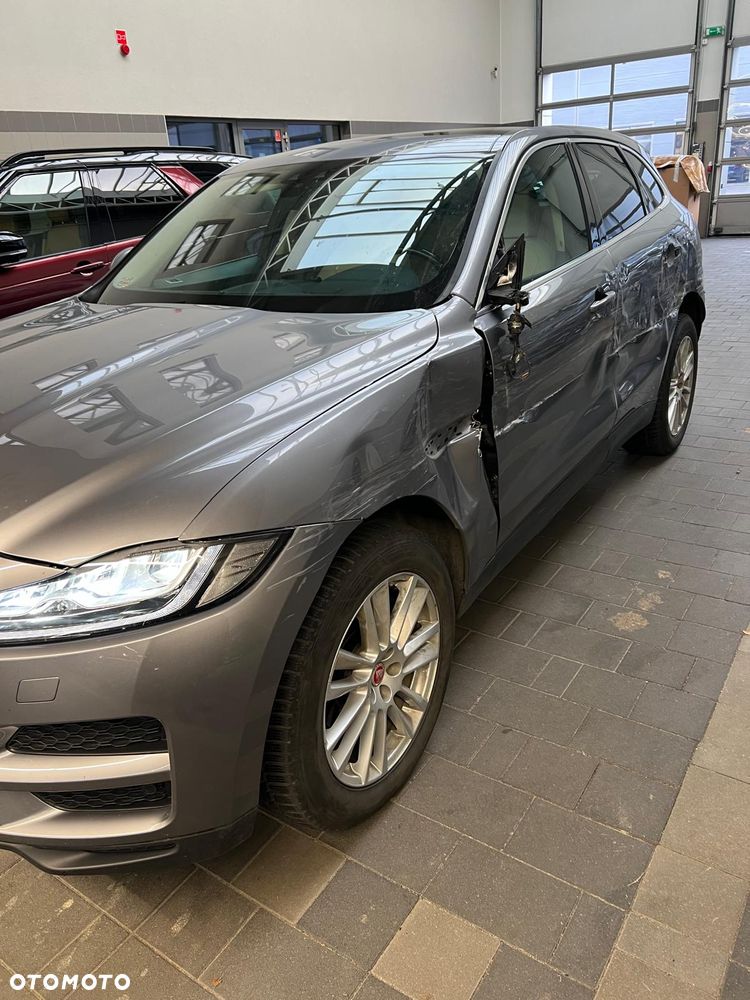 Jaguar F-Pace 2.0 i4D AWD Chequered Flag - 6