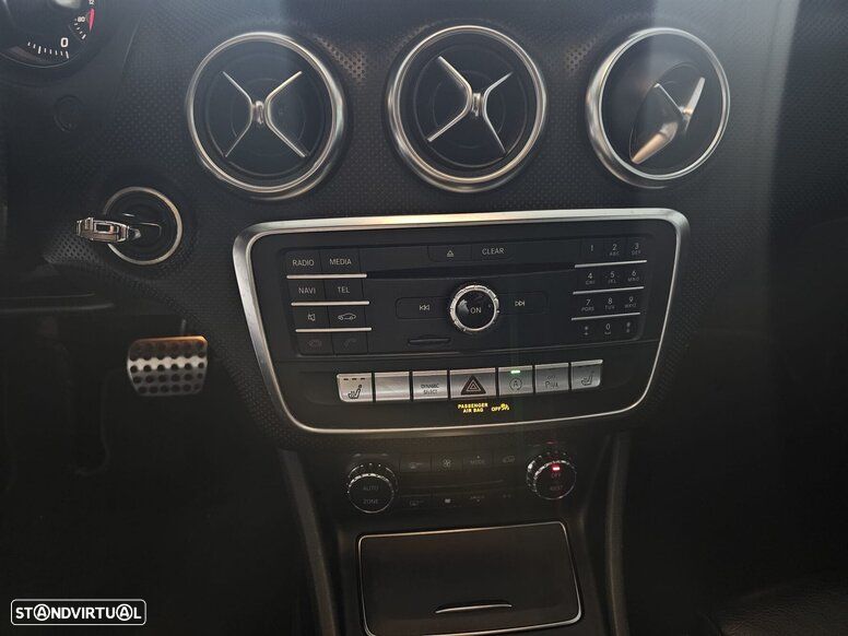Mercedes-Benz A 180 d 7G-DCT AMG Line - 8