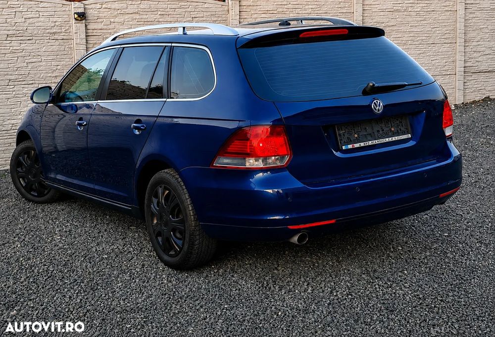 Volkswagen Golf - 4