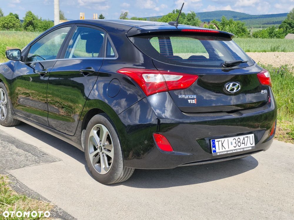 Hyundai i30 1.6 CRDi Premium - 4
