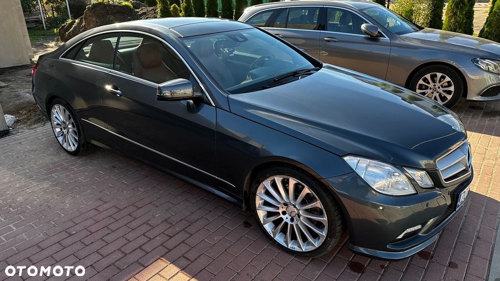 Mercedes-Benz Klasa E 220 CDI BlueEff - 2