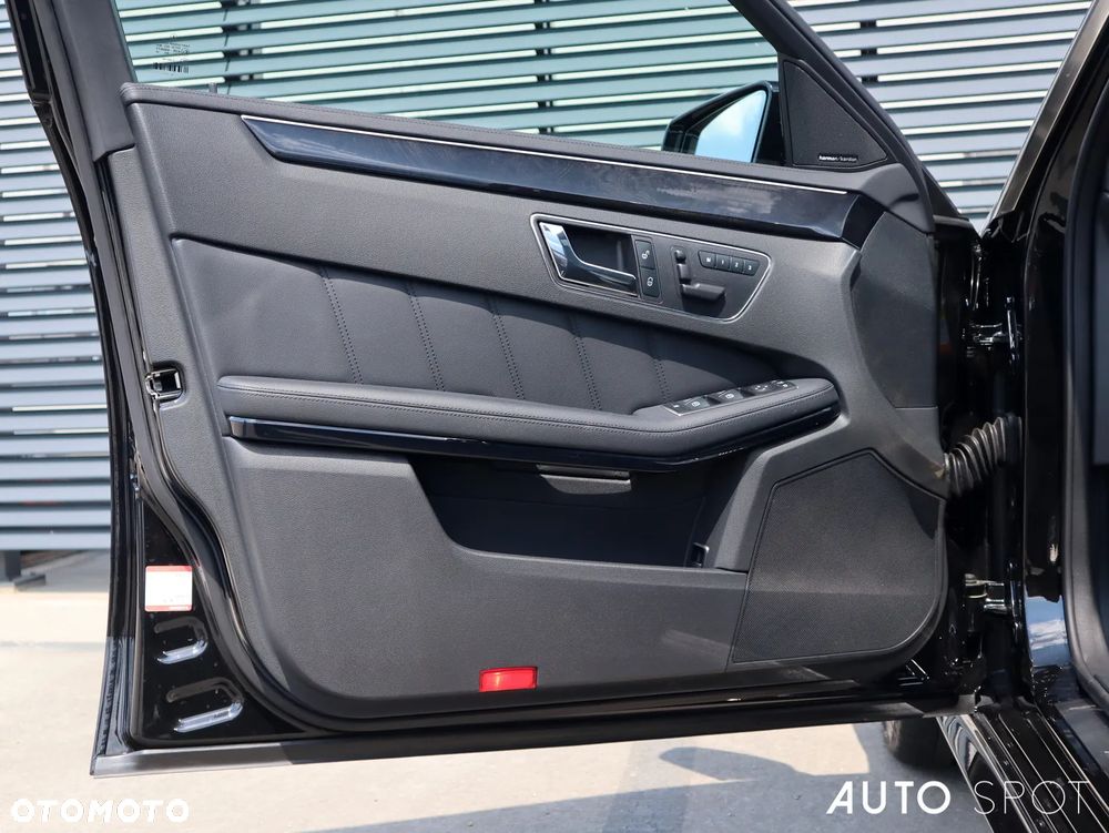 Mercedes-Benz Klasa E 63 AMG AMG Speedshift 7G-MCT - 21