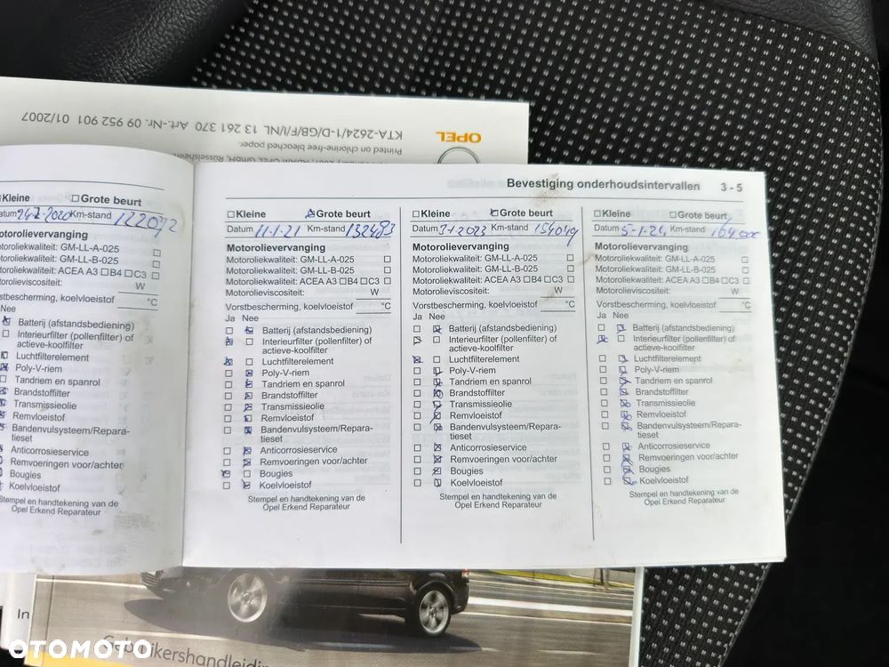 Opel Zafira 1.8 Cosmo - 38