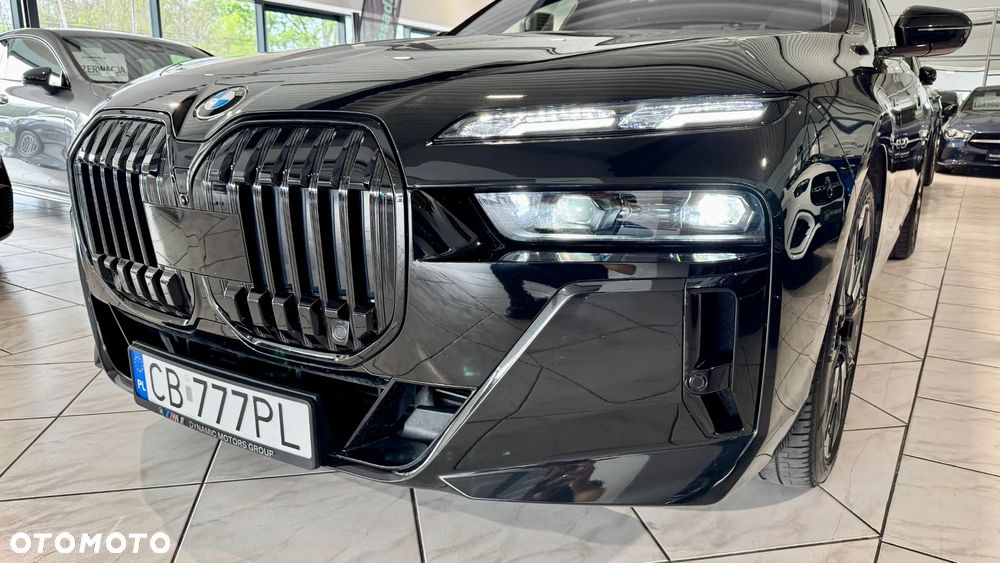 BMW Seria 7 740d xDrive mHEV M Sport sport - 7