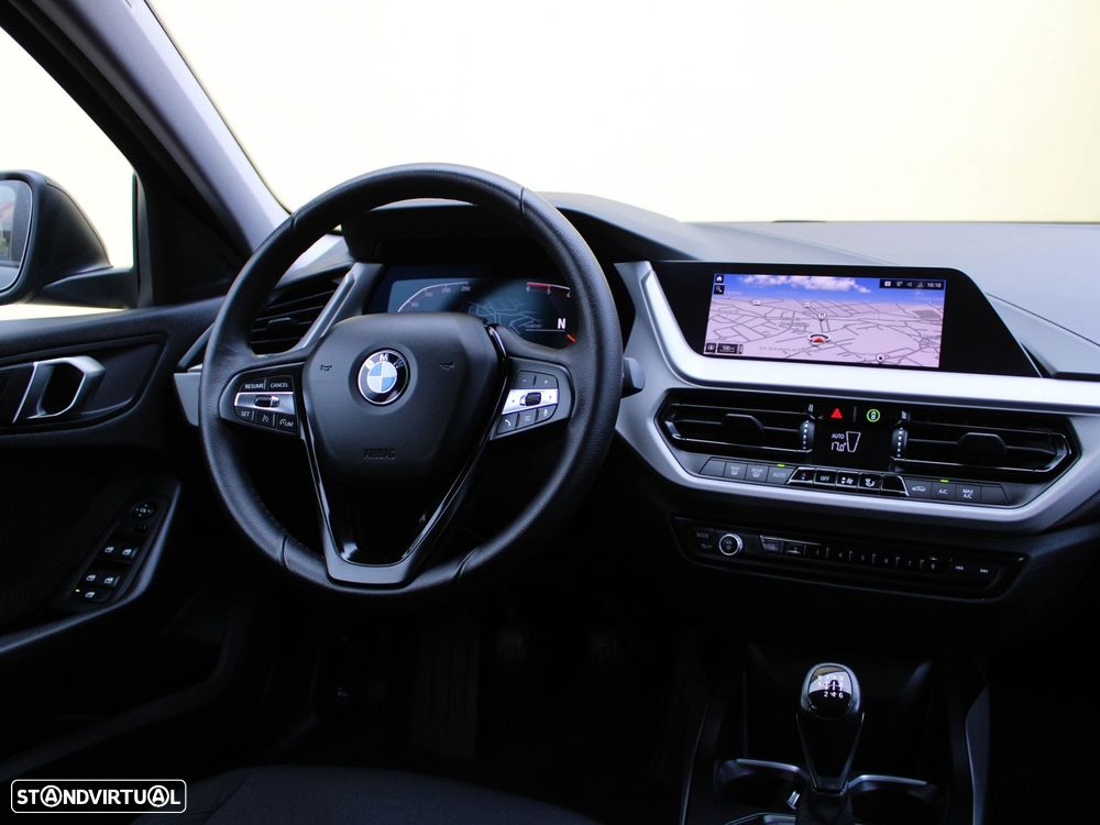 BMW 116 d Pack Essence - 19