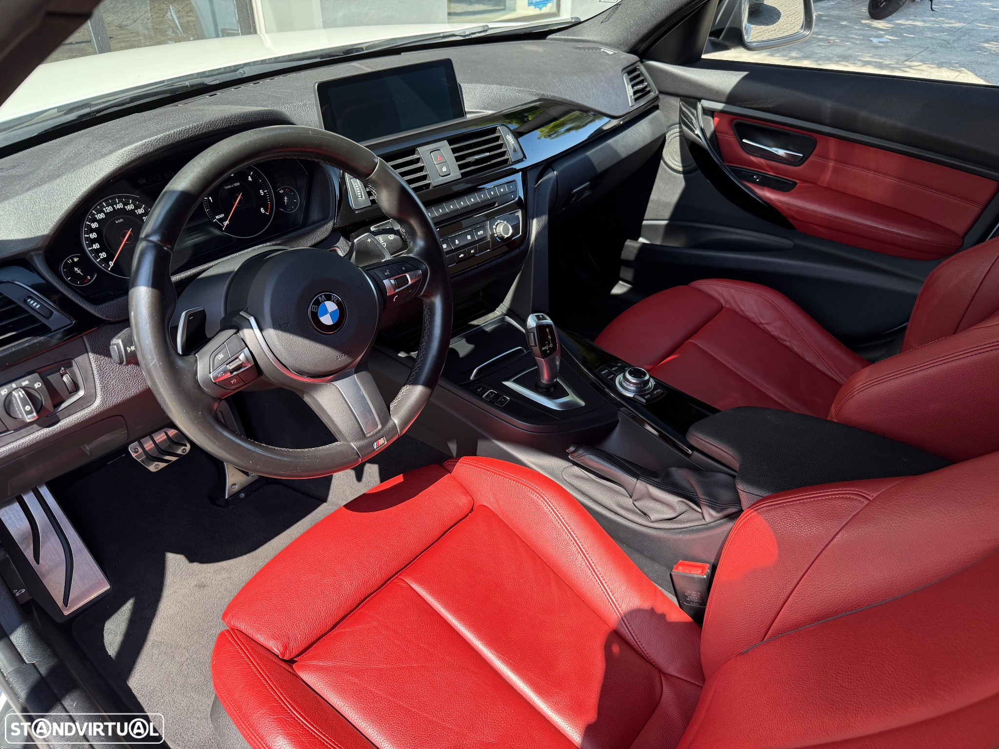 BMW 320 d Touring Aut. M Sport - 12