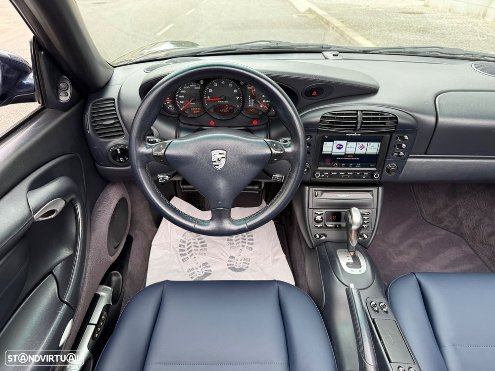 Porsche 911 Série F - 12