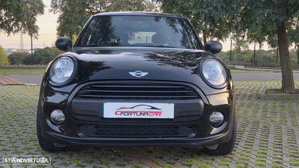 MINI 3 Portas Cooper D - 2