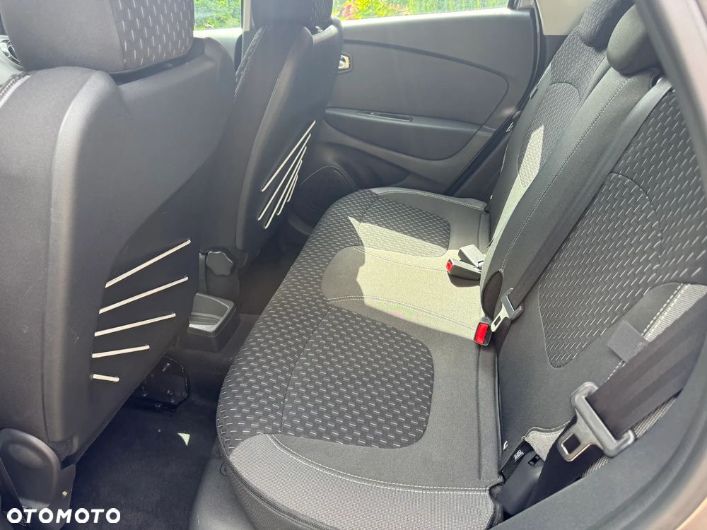 Renault Captur - 31
