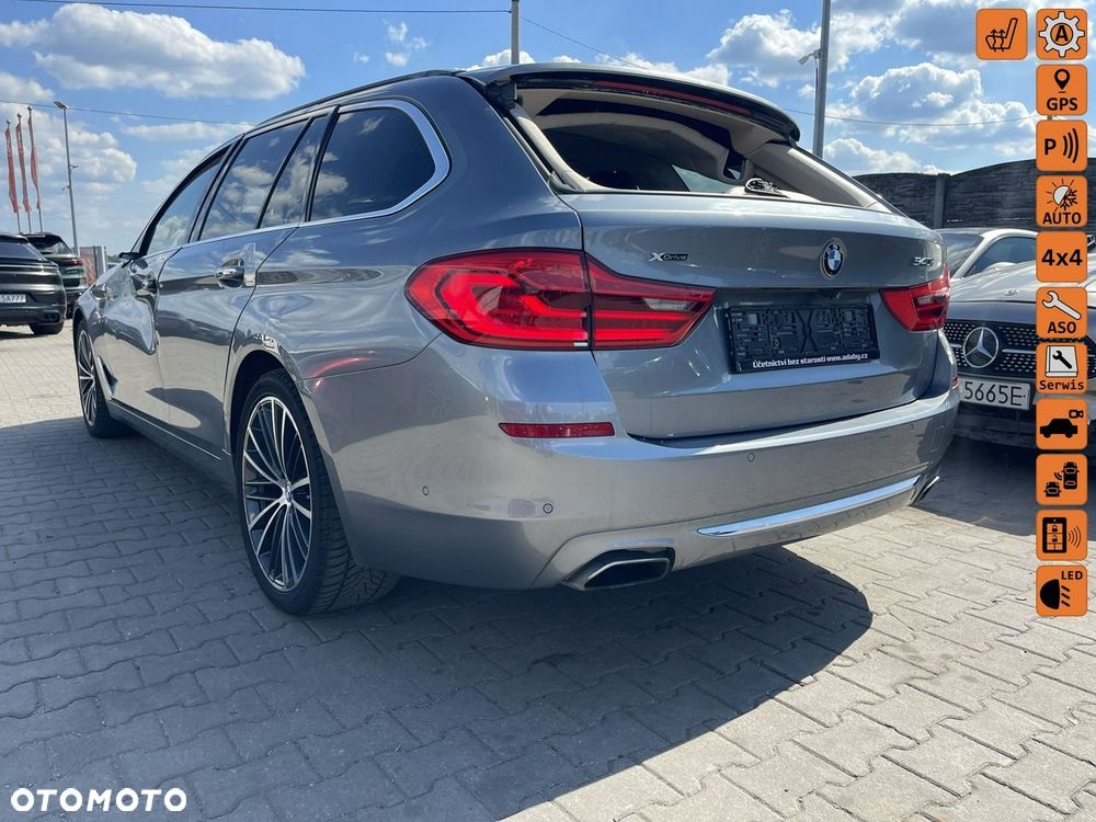 BMW Seria 5 540i xDrive Luxury Line - 1