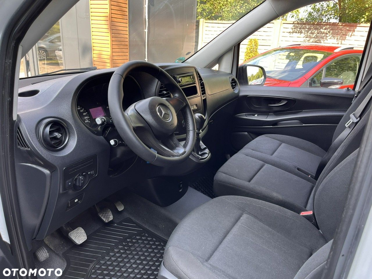 Mercedes-Benz Vito - 10