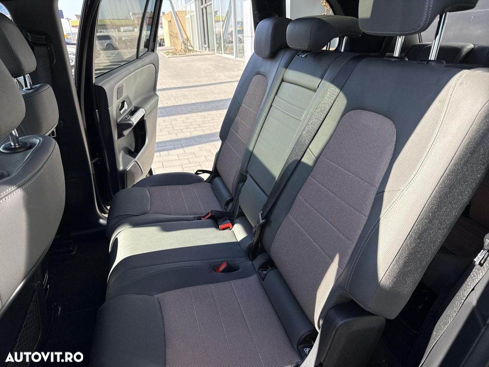 Mercedes-Benz EQB 300 4MATIC - 17