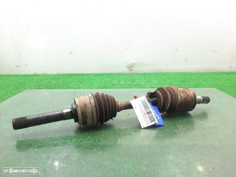 TRANSMISSÃO FRENTE ESQUERDA MITSUBISHI GALLOPER - 1