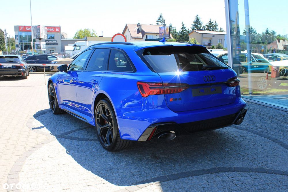 Audi RS6 Avant - 7