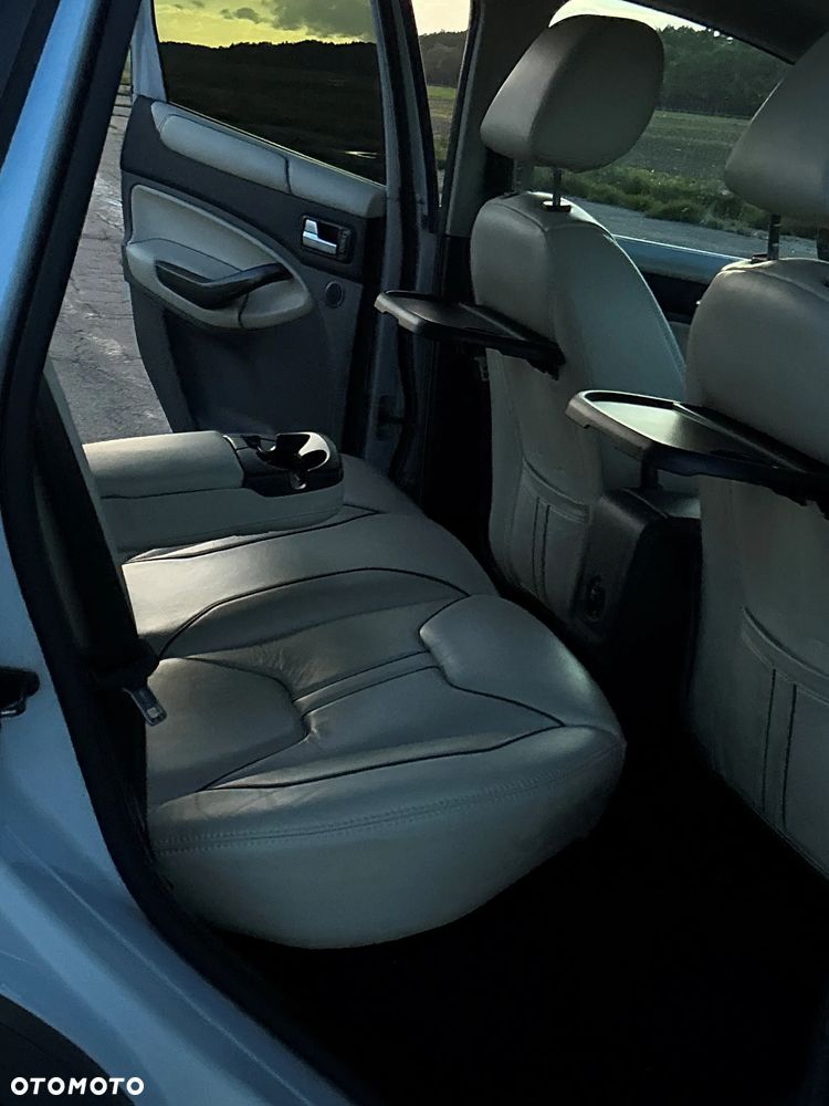Ford Kuga 2.0 TDCi Titanium - 8