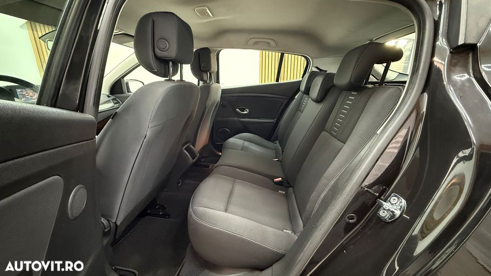 Renault Megane 1.6 16V Dynamique - 15