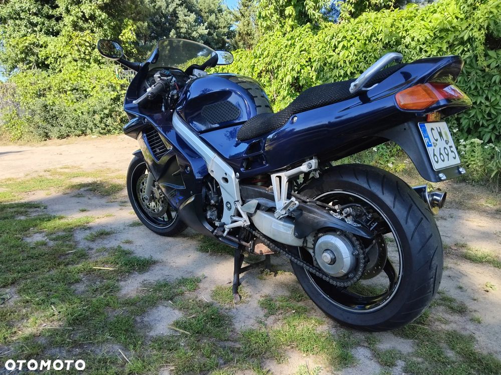 Honda VFR - 17
