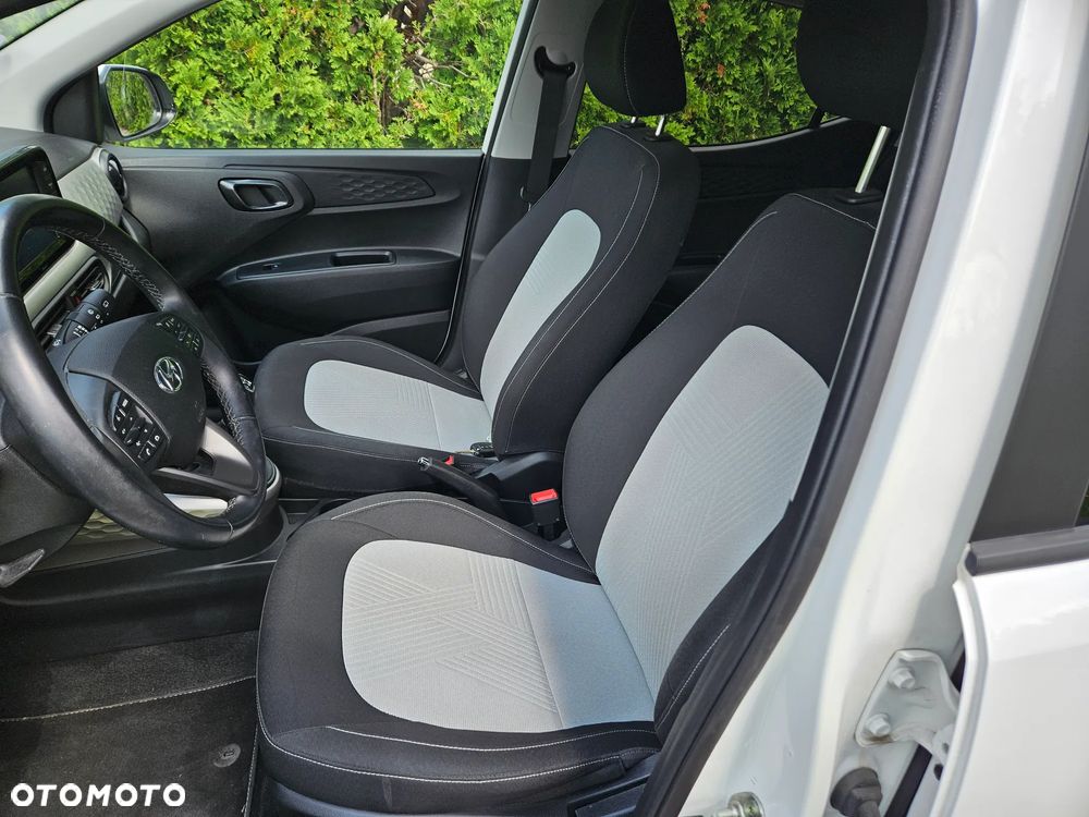 Hyundai i10 1.0 BlueDrive Comfort - 12