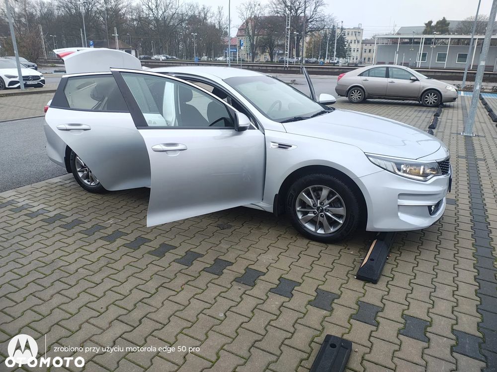 Kia Optima 1.7 CRDI L DCT - 10
