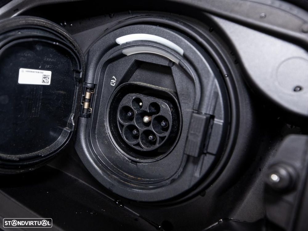 Mercedes-Benz E 300 de - 41