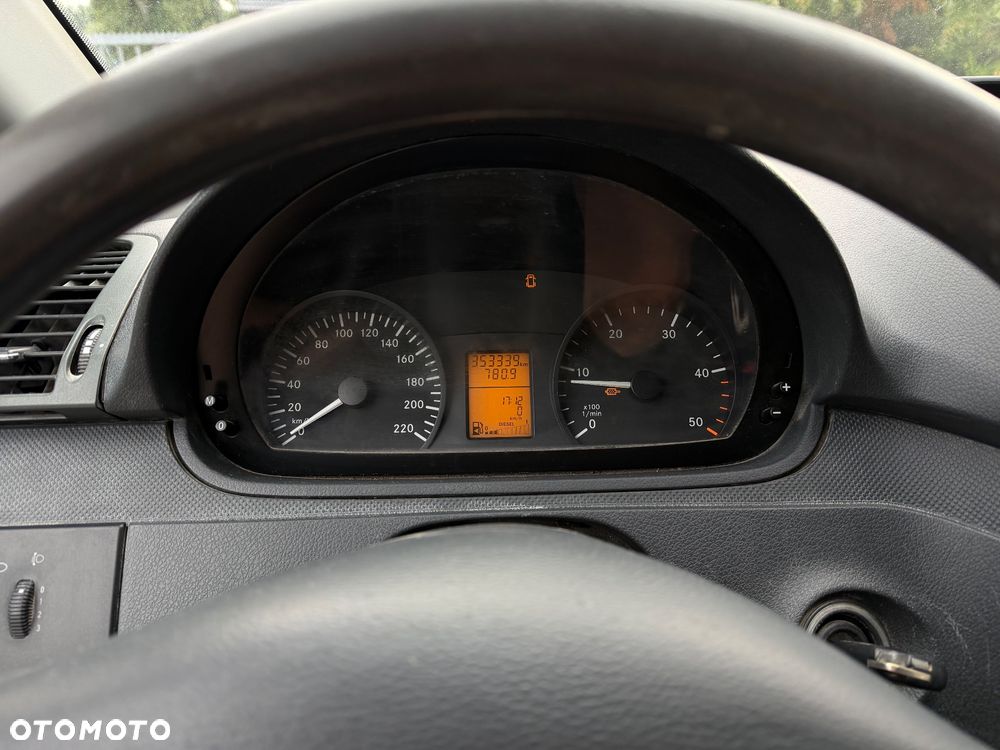 Mercedes-Benz Vito 113CDi - 12