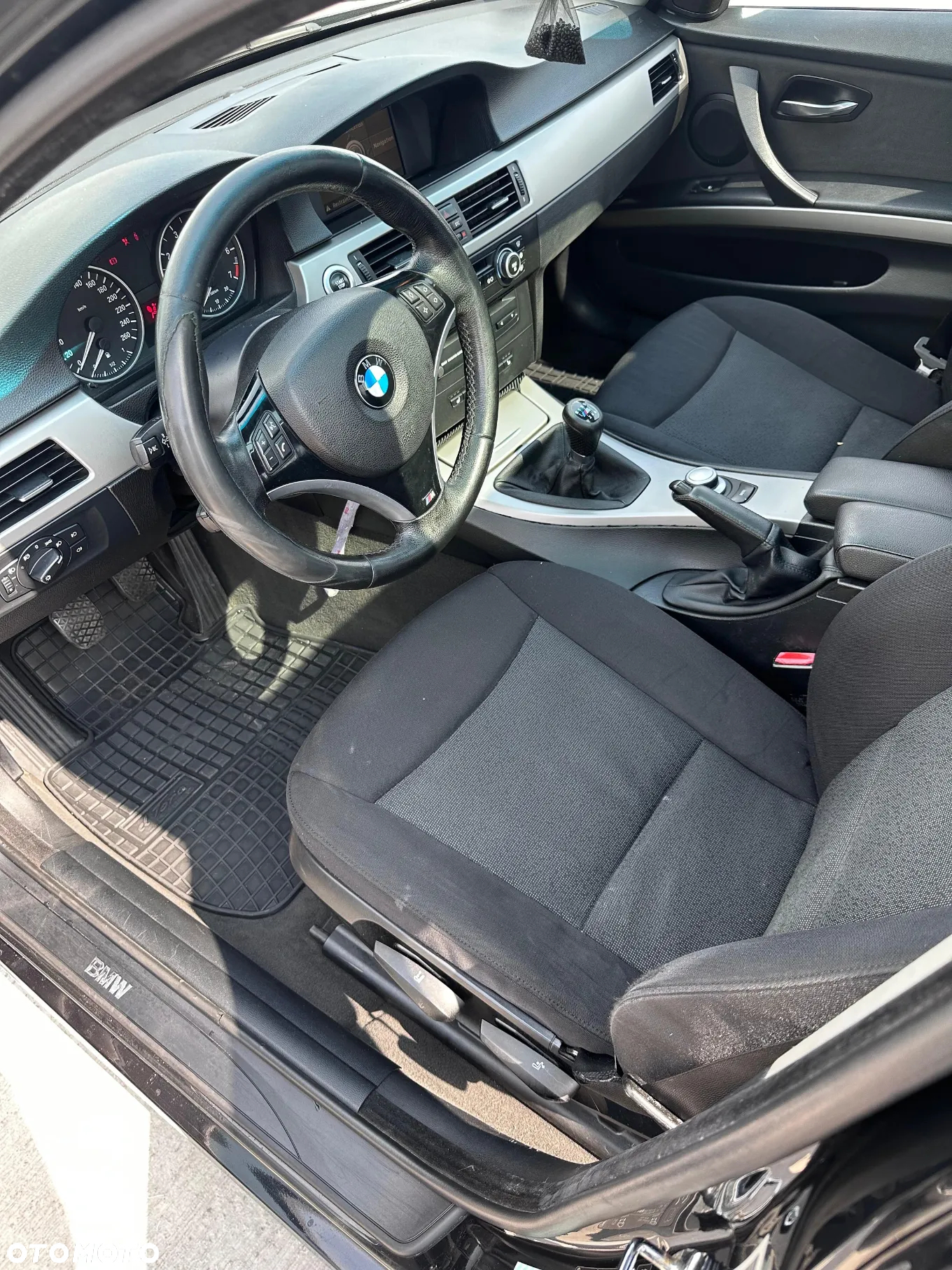 BMW Seria 3 320i - 10