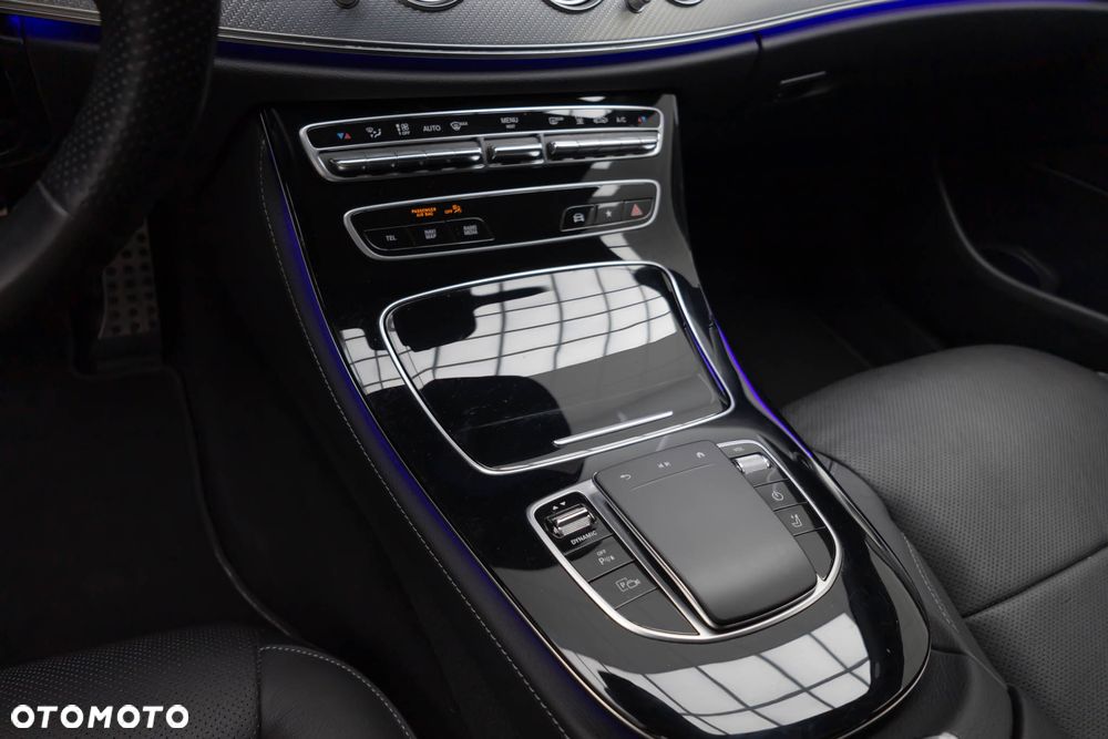 Mercedes-Benz Klasa E 300 de PHEV 4-Matic Avantgarde 9G-Tronic - 22
