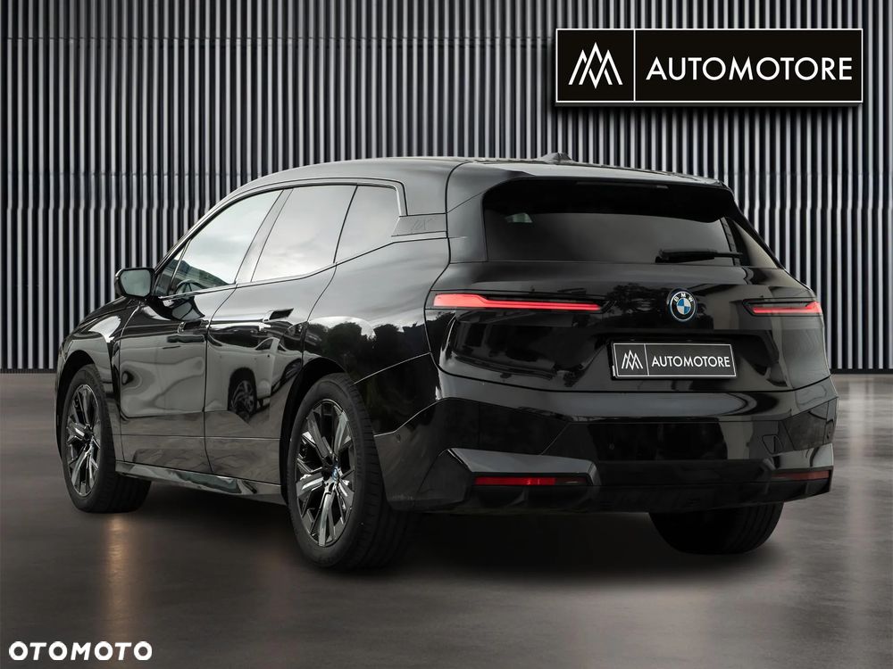 BMW iX xDrive40 76.6kWh - 8