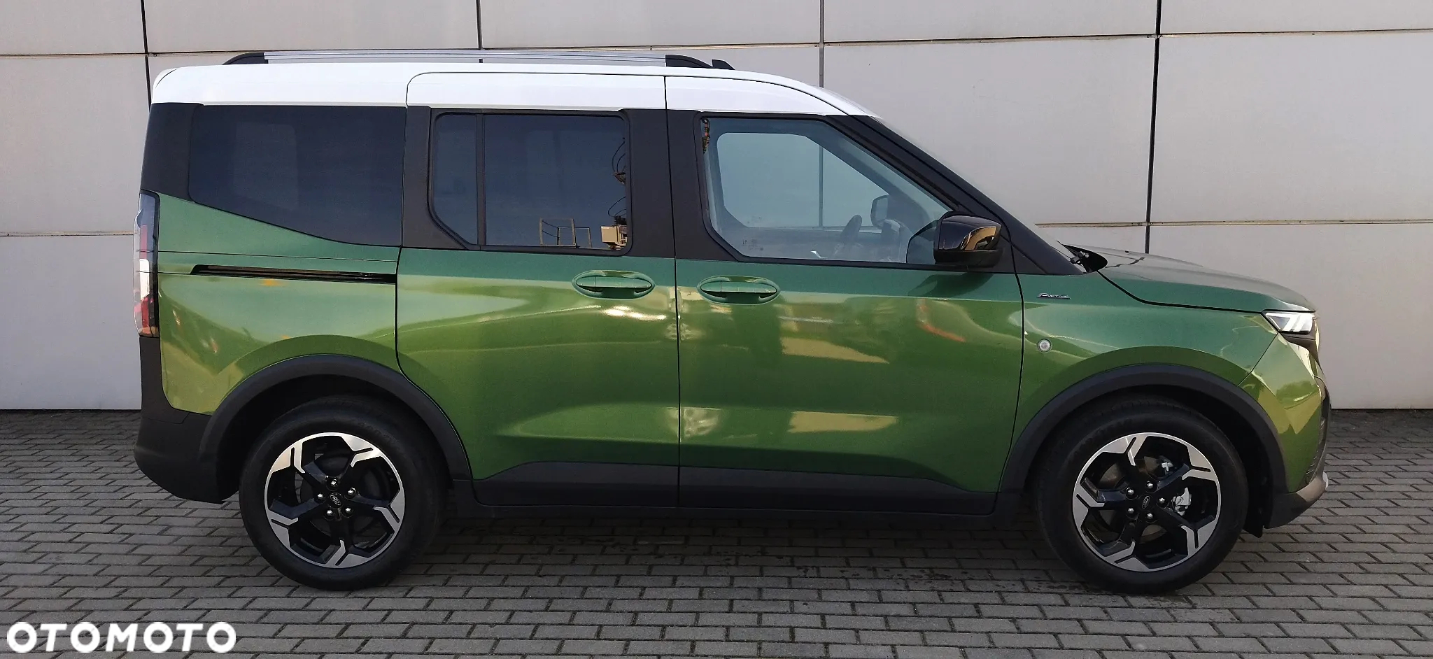 Ford Tourneo Courier - 2